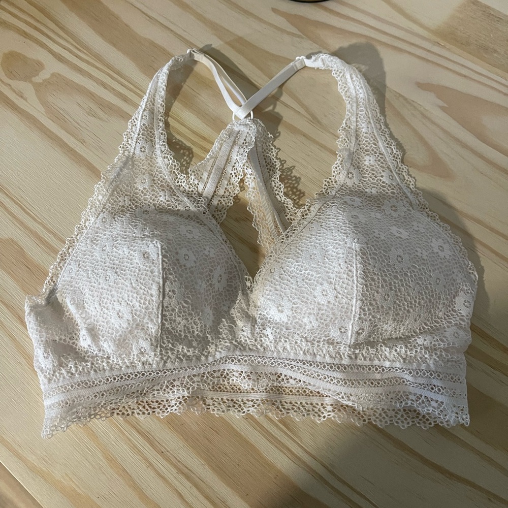 Victoria's Secret Lace Bralette in Creamy Ivory